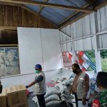 Pasca Gempa, Bupati Mamasa Salurkan Bantuan Kepada Warga yang Terdampak