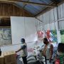 Pasca Gempa, Bupati Mamasa Salurkan Bantuan Kepada Warga yang Terdampak