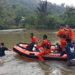 Hari Kedua, Tim SAR Gabungan Masih Mencari Korban Kecelakaan di Sungai Messawa Mamasa