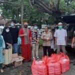 Dinas Transmigrasi Sulsel Edukasi Prokes Saat Berbagi Berkah Ramadan