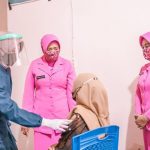 Cegah Penyebaran Covid, Ketua Bhayangkari Daerah Sulbar hadiri Vaksinasi Massal