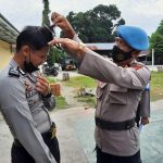 Kasi Propam Polres Majene Kembali Lakukan Pemeriksaan Sikap Tampang Seluruh Personil
