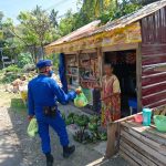 Hadirkan Keceriaan di Masa PPKM, Dit Polairud Polda Sulbar salurkan Sembako ke Masyarakat Pesisir