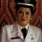 Antisipasi Penyebaran Covid-19, Pemdes Kalumpang Bagikan Masker dan Hand Sanitizer Kepada Warganya