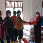 Dinsos Sulbar Salurkan Bantuan Untuk Korban Bencana di Burana Mamasa