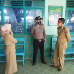 Kapolsek Urban Wonomulyo Melakukan Koordinasi Percepatan Pelaksanaan Vaksinasi Disekolah SMA Negeri Wonomulyo