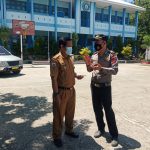 Kapolsek Urban Wonomulyo Melakukan Koordinasi Percepatan Pelaksanaan Vaksinasi Disekolah SMP Negeri 1 Wonomulyo