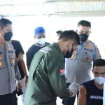 Dir Pam Obvit bersama Ka SPN Grebek Vaksin di Lingkungan Battayang Majene