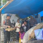 BidPropam Polda Sulbar Salurkan Sembako Untuk Warga Kurang Mampu