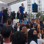 Tiba di Mamuju, AHY Bersama Istri Disambut Ribuan Simpatisan