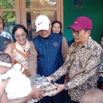 Berkunjung ke Tawalian Pj Bupati Mamasa Edukasi Masyarakat Kelola Pangan Lokal Jadi Makanan Bergizi