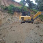 Kerahkan Alat Berat, Dinas PUPR Mamasa Berhasil Buka Akses Jalan Tampakkurra -Periangan