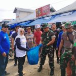 Pembersihan Pasar Lama Mamuju, Sutinah: Langkah Cegah DBD