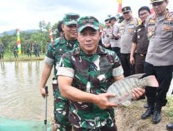 Dukung Ketahanan Pangan, Danrem 142 Tatag Panen Raya Ikan Nila