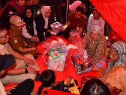 Mensos Tri Rismaharini Beri 1 Unit Rumah Untuk Marni di Polman