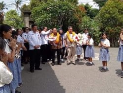 Tingkatkan Kualitas Pendidikan, Disdikpora Mamuju Studi Komparatif di SDN 1 Tiga Bali