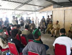 Sekprov Sulbar Temui Massa Aksi Aliansi Mahasiswa