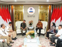 Didampingi Bupati Mamuju dan Majene Pj Bahtiar Temui Kepala BNPB