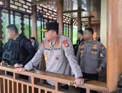 Kapolda Sulbar Pimpin Langsung Pengamanan Aksi Unjuk Rasa di Kantor DPRD Sulbar