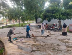 Giat Jumat Bersih Pemprov Sulbar, Jadi Perilaku Hidup Bersih dan Sehat Untuk Masyarakat 