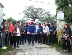 Pj Bupati Mamasa Dampingi Pj Gubernur Sulbar Resmikan Pusat Oleh-Oleh