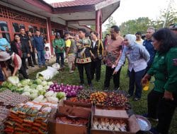 Pj Bupati Mamasa Dampingi Pj Gubernur Gelar Pasar Mura di Kecamatan Nosu