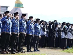 Peringati Hari Guru 2024, Pj Bahtiar: Kita Sementara Kordinasi DPRD Sulbar untuk Tambahan Tunjangan Gaji Guru