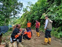 Kemensos Salurkan Bantuan Untuk Korban Bencana di Mamuju