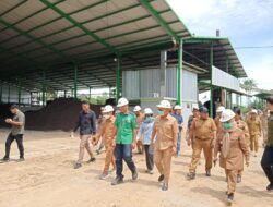 Gubernur Sulbar Kunjungi Pabrik Getah Pinus di Polman