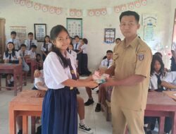 Lahirkan Generasi Cerdas, Pemdes Burana Dorong Anak Giat Belajar Dengan Sentuhan Beasiswa