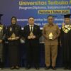 Salim S. Mengga Pesankan Wisudawan UT Majene, Terus Belajar dan Jadi Solusi bagi Masyarakat