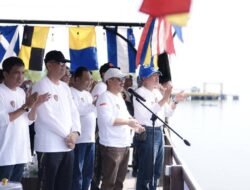 Hadiri Lomba Perahu Katinting Sambut HUT Bhayangkara, SDK: Polisi Menyatu dengan Rakyat