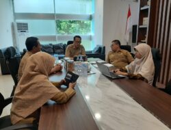 Karo Pemkesra Sulbar Pimpin Rapat Penyaluran Program Beasiswa Pemprov