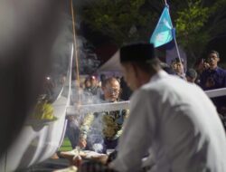 Makkuliwa Sandeq Silumba 2025: Doa-doa Mengudara dari Atas Perahu di Pantai Bahari Polewali Mandar