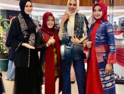 Pariwisata Sulbar Tampilkan Tenun Tradisional di Fashion Show FESyar KTI di Kalbar, Bau Akram Dai : Maksimalkan Promosi Wastra Khas Sulbar