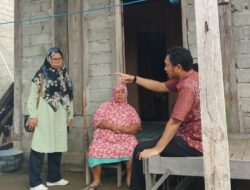 Pastikan Bantuan Sosial Tepat Sasaran Rp2 Juta per KK, Tim Pasti Padu Sulbar Tinjau Calon Penerima Manfaat di Desa Babana