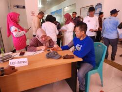 Harhubnas 2025, Dishub Sulbar Galakkan Aksi Bersih Pantai dan Donor Darah