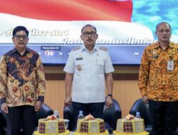 Wujudkan Janji Kampanye, Gubernur Sulbar Hadiri Sosialisasi Juknis Tambahan Penghasilan untuk Perangkat Desa