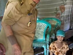 Wagub Sulbar Kunjungi Warga Kurang Mampu Memastikan Data Kemiskinan Sesuai Fakta Lapangan