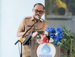 Gubernur Suhardi Duka Resmikan Kantor PDAM Polman