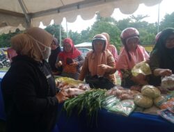 Dinas Ketapang Sulbar Kembali Gelar Pasar Murah Depan Kantor Gubernur