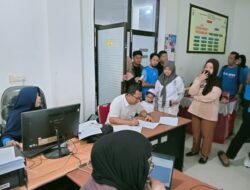 Optimalkan Pelayanan di Hari Pertama Kerja 2026, Kepala Dinas Kominfo Sulbar Pantau Kehadiran ASN