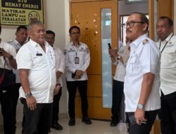 Sidak Gubernur di Bapenda Sulbar, Pastikan Layanan Publik Tetap Optimal Meski Dihadapkan Keterbatasan Pasca Pemekaran