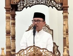 Salat Tarawih Perdana, Kenang Almarhum Wagub Salim S Mengga, Suhardi Duka: Perbaiki Kehidupan Selagi Masih Diberi Kesempatan