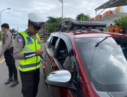 Polda Sulbar Gelar Operasi Keselamatan di Depan Terminal Simbuang, Fokus Edukasi Humanis