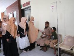 DWP Sulbar Berbagi 1.000 Takjil di Mamuju, Sasar Masjid, Rumah Sakit hingga Panti Asuhan