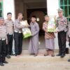Ramadan Penuh Berkah: PJR Ditlantas Polda Sulbar Gelar Bakti Sosial, Salurkan Karpet Masjid dan Parcel untuk Marbot