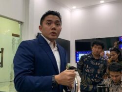 Teddy Indra Wijaya Bantah Sorotan Dino, Rombongan Prabowo ke Luar Negeri Jauh Lebih Ramping