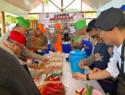 Semarak Hari Bhayangkara ke-80, Kapolda Sulbar dan PJU Beradu Kreasi Nasi Goreng