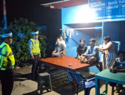 Humanis di Jalan Raya, Personel Ditlantas Polda Sulbar Siaga Layani Masyarakat 24 Jam